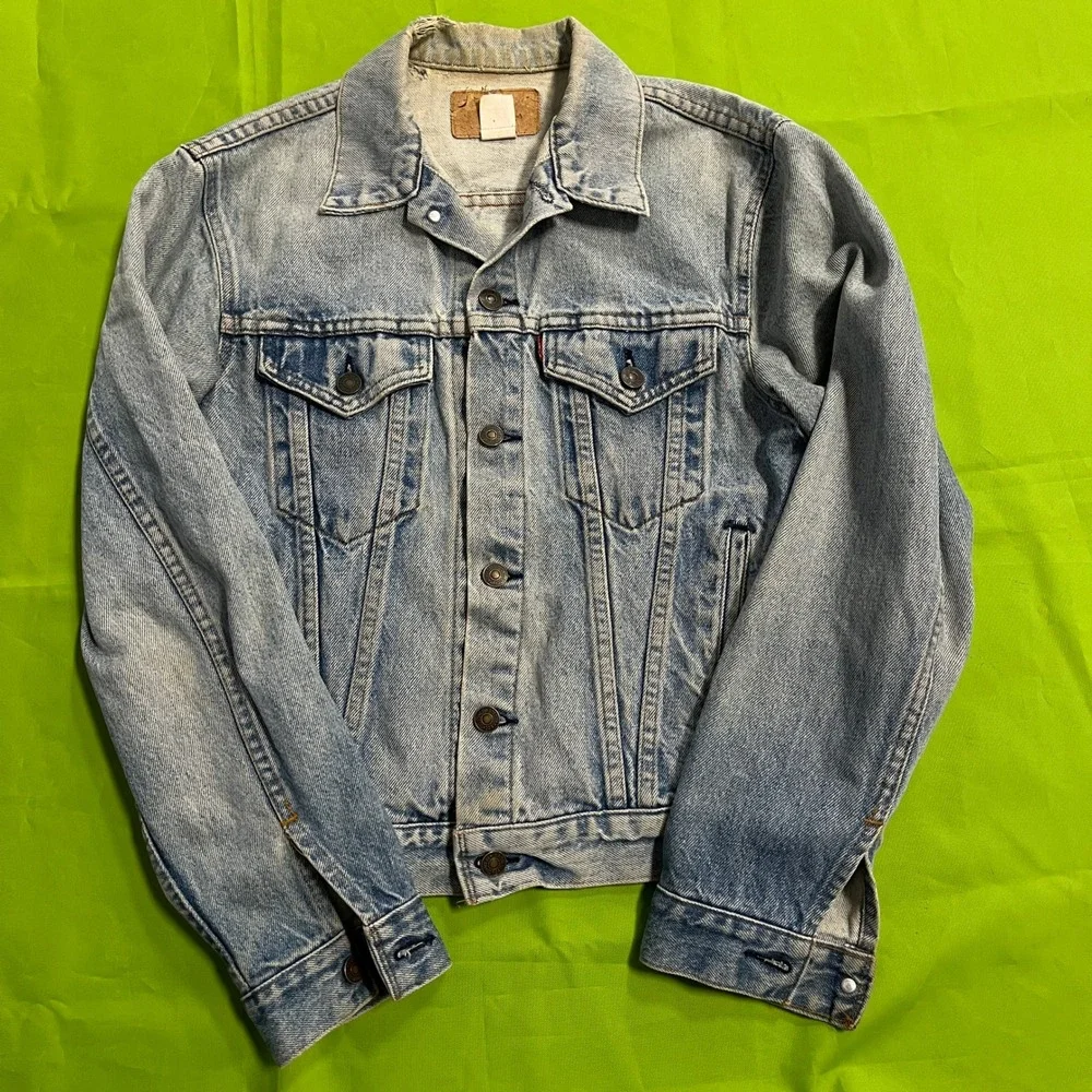 Levis Type 3 Vintage Denim Trucker Jacket Light Wash Made in USA Mens Small